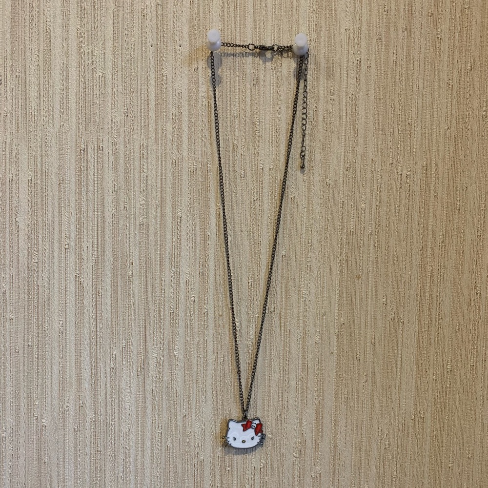 cute, angry, hello kitty face necklace 🎀